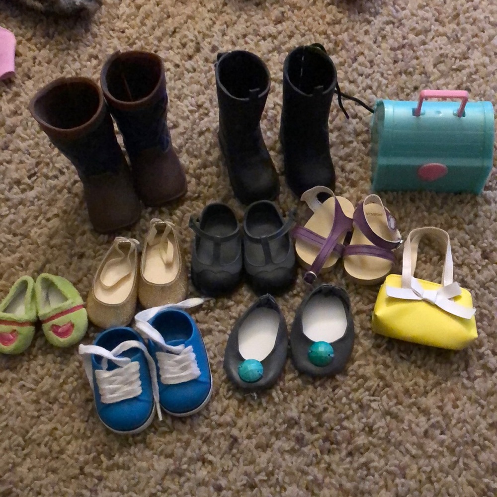 American girl doll shoe and accessories